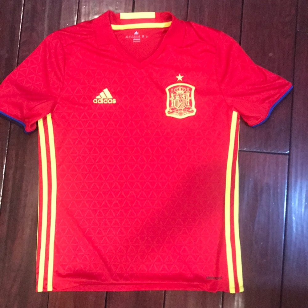 Spain home jersey!  Adidas climacool boys L